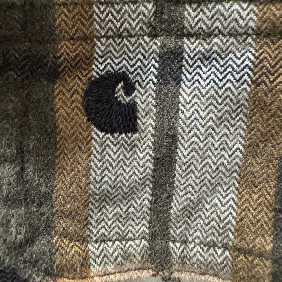 Carhartt Flannel - Picture 4 of 5